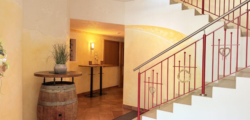 Geliefd gasthof/B&B op dorpsplein van Sachsenburg